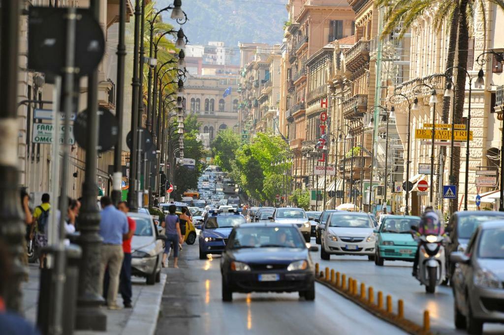315 Via Roma Rooms Centro Palermo Exterior photo